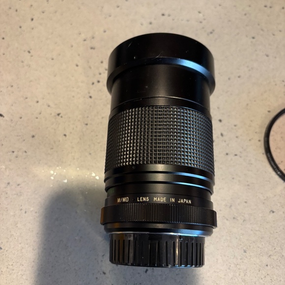 Vintage Vivitar 28-85 mm SLR Auto Variable Focusing lens - Picture 5 of 8